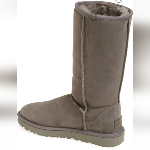 UGG Classic Ii Tall Shearling Boot Grey - Picture 2 of 9